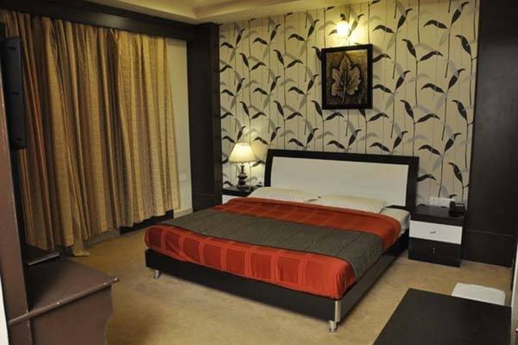 Seven Sky Clarks Exotica Hotel Bhuj Værelse billede
