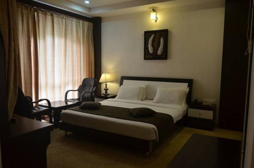 Seven Sky Clarks Exotica Hotel Bhuj Værelse billede