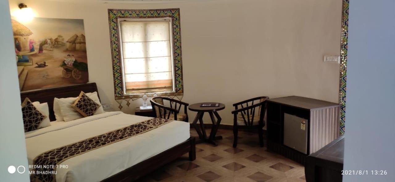 Seven Sky Clarks Exotica Hotel Bhuj Eksteriør billede