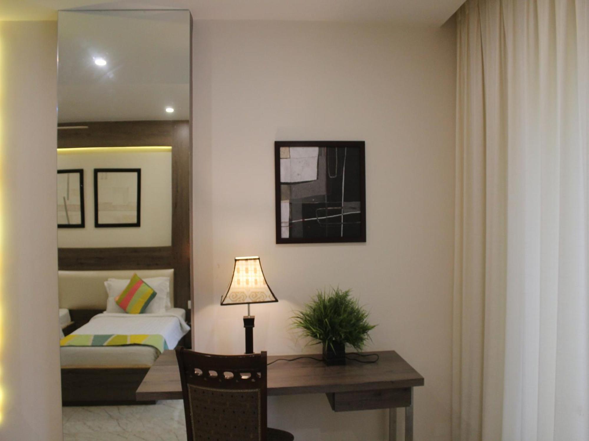 Seven Sky Clarks Exotica Hotel Bhuj Eksteriør billede