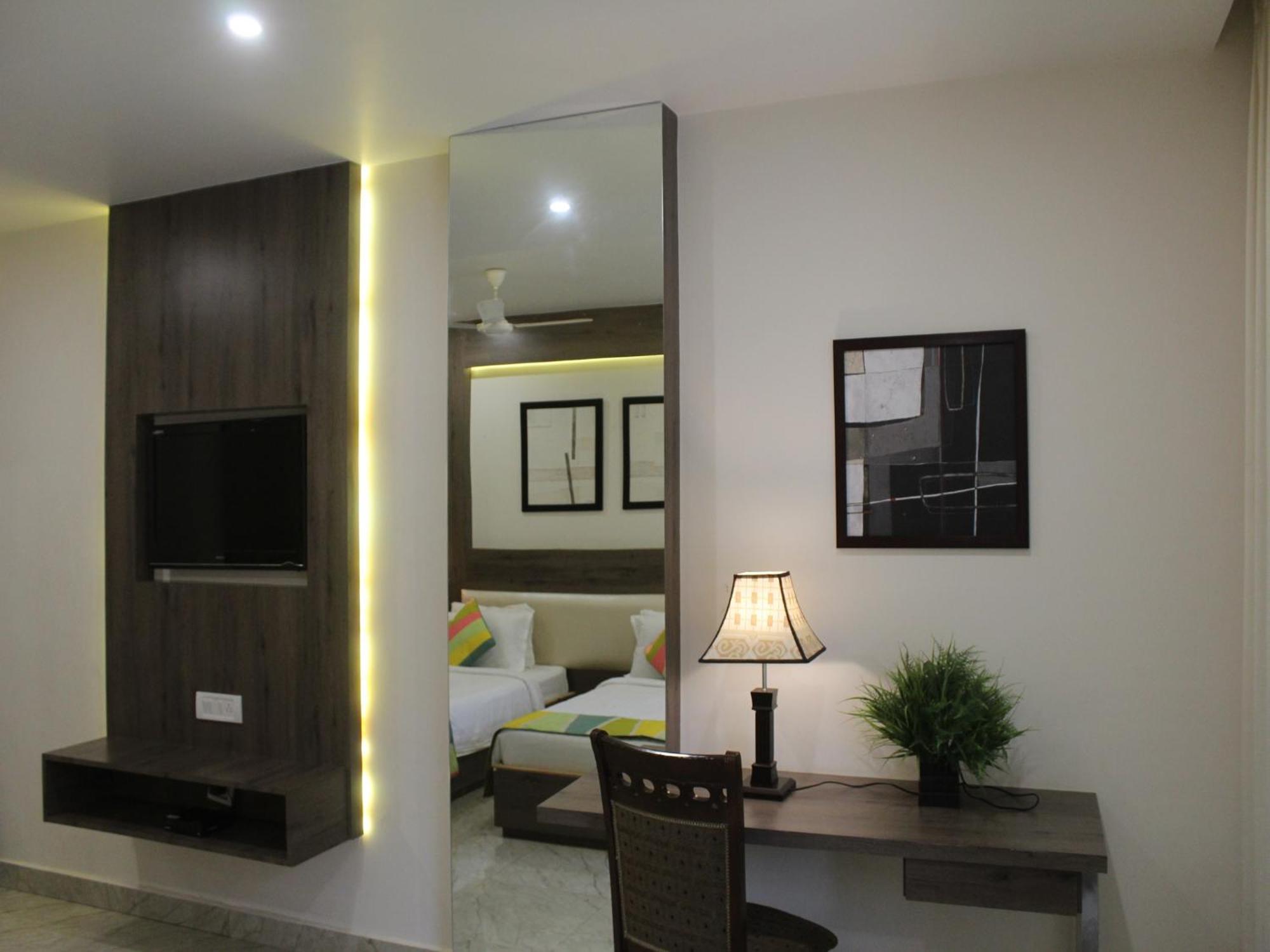 Seven Sky Clarks Exotica Hotel Bhuj Eksteriør billede