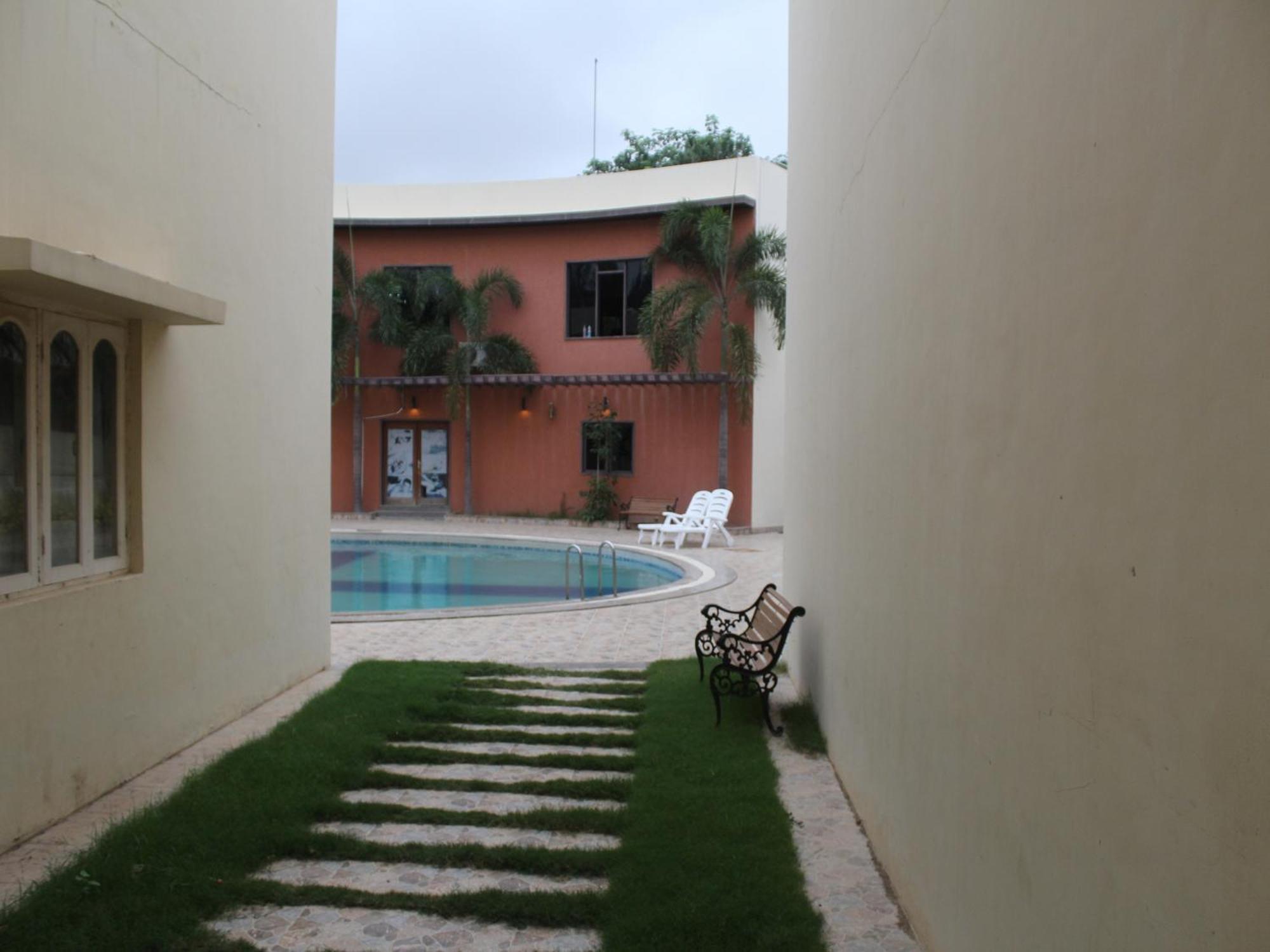 Seven Sky Clarks Exotica Hotel Bhuj Eksteriør billede